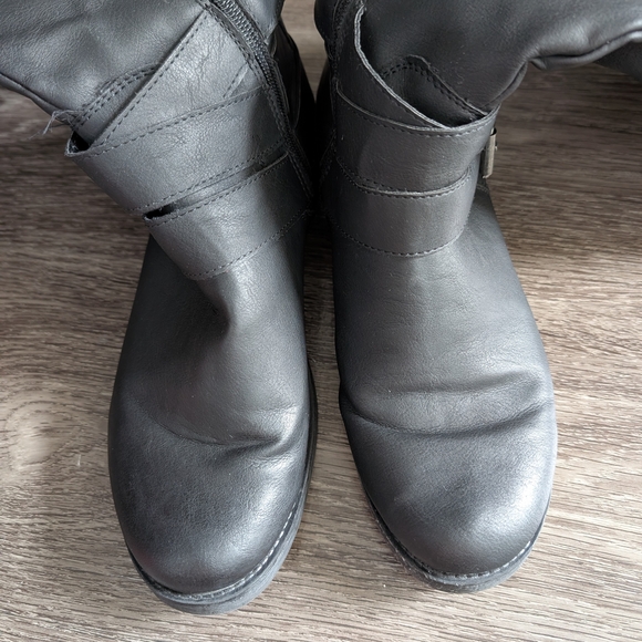 Black Riding Boots - Picture 4 of 5